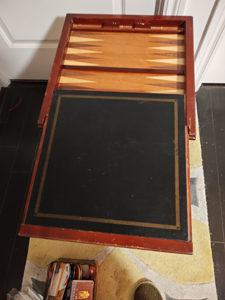 Table for chess/Backgammon multiuse image indicator(3)