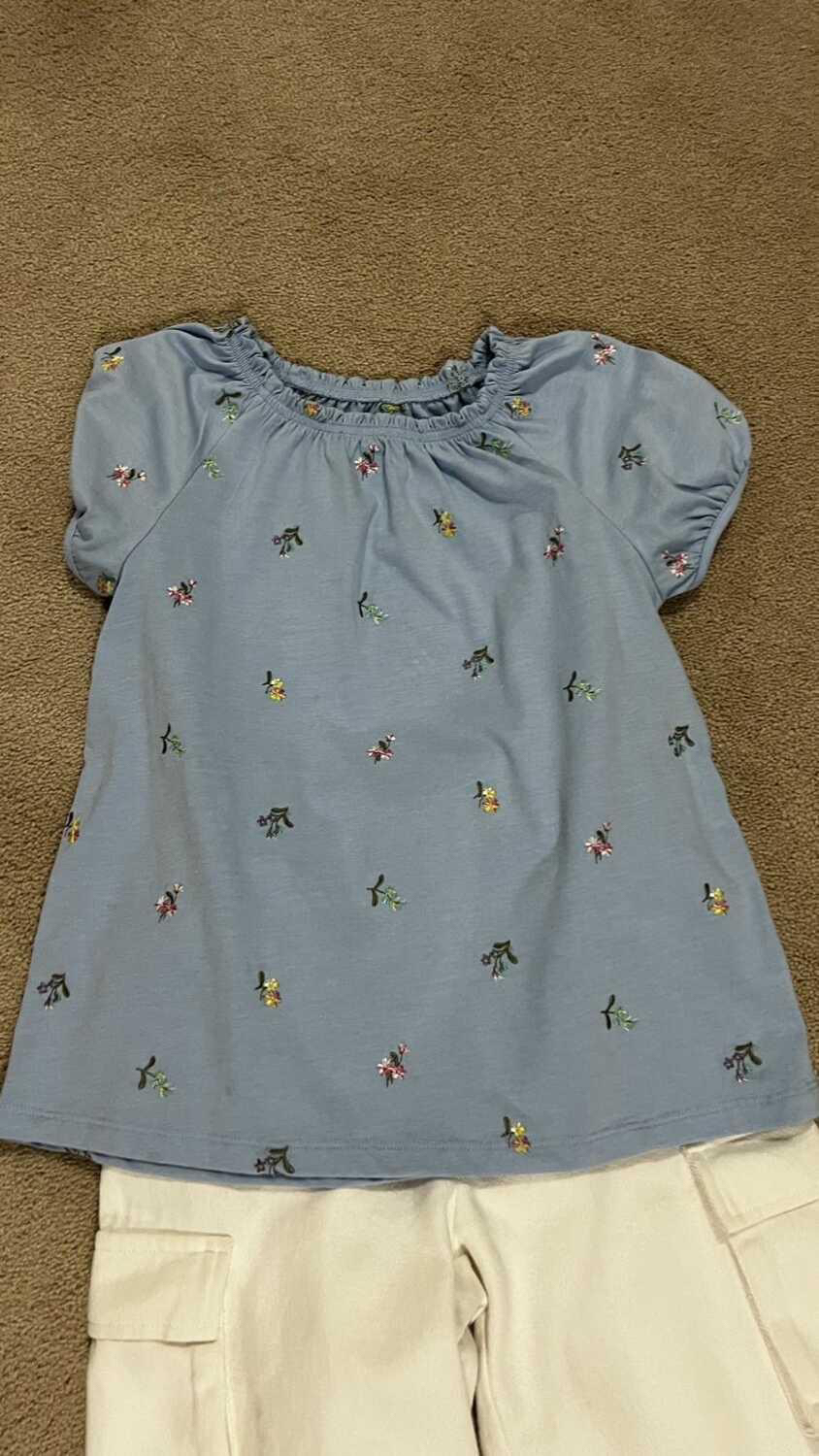 Girls’ top size Large thumbnail