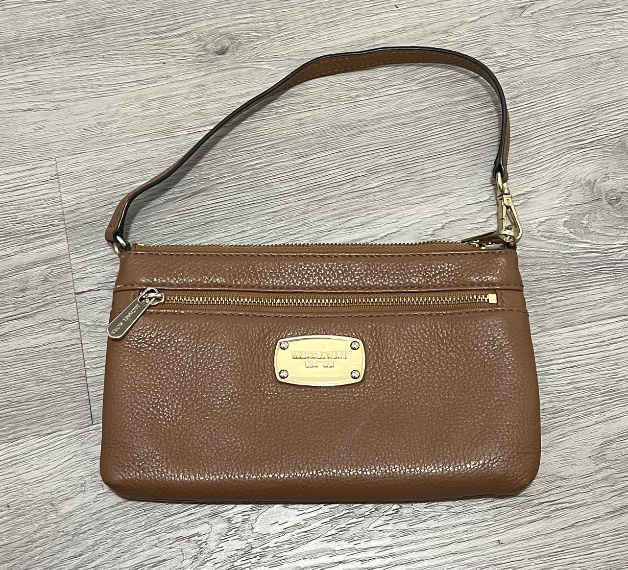 MOVING SALE!!! Bags and Purses Different Prices - Part 1 - photo 4
