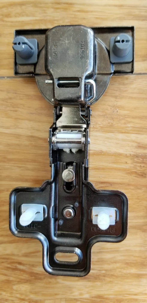 10 New Blum Onyx hinges image indicator(3)