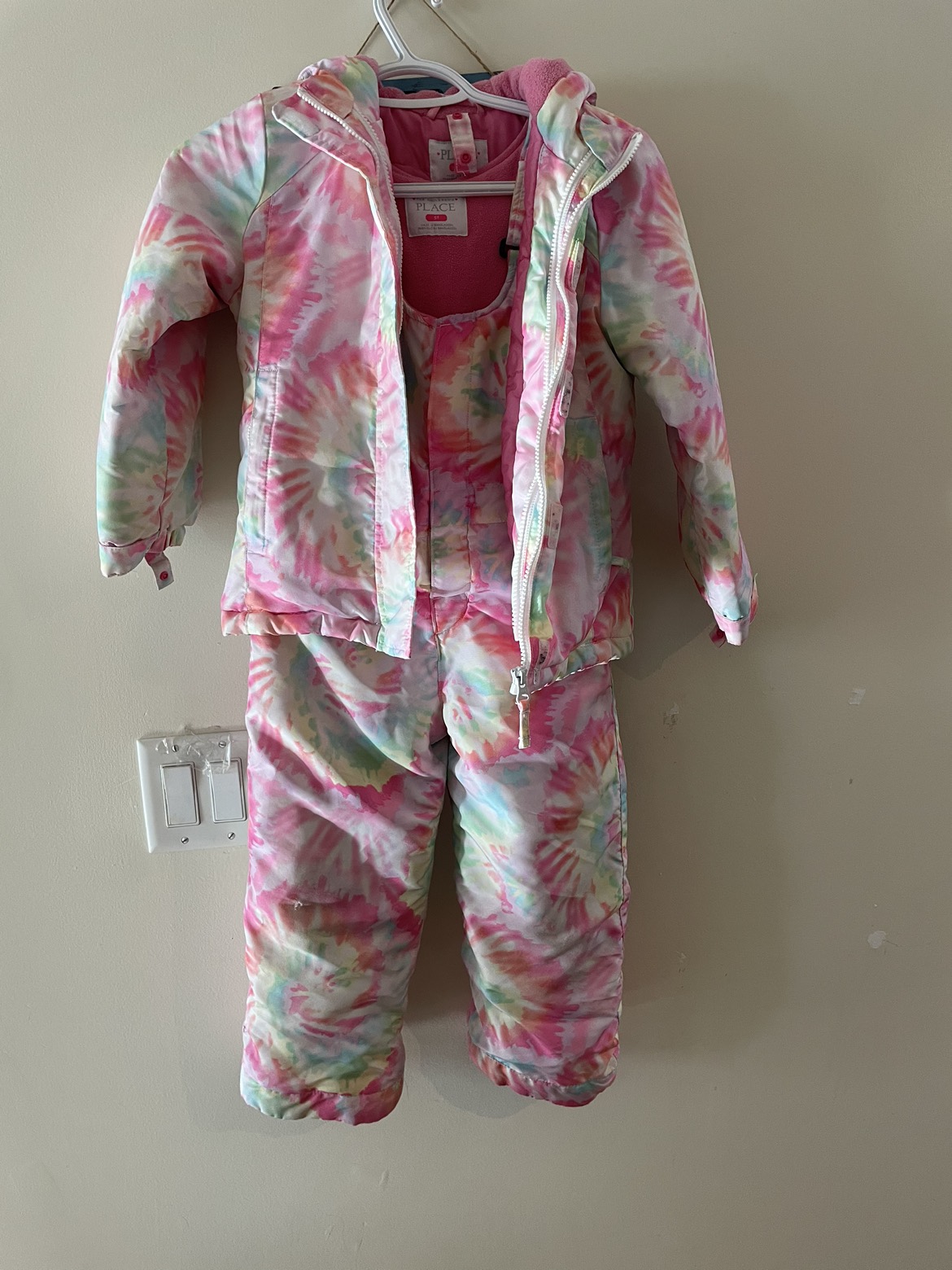 Snow suit for free 5yrs old