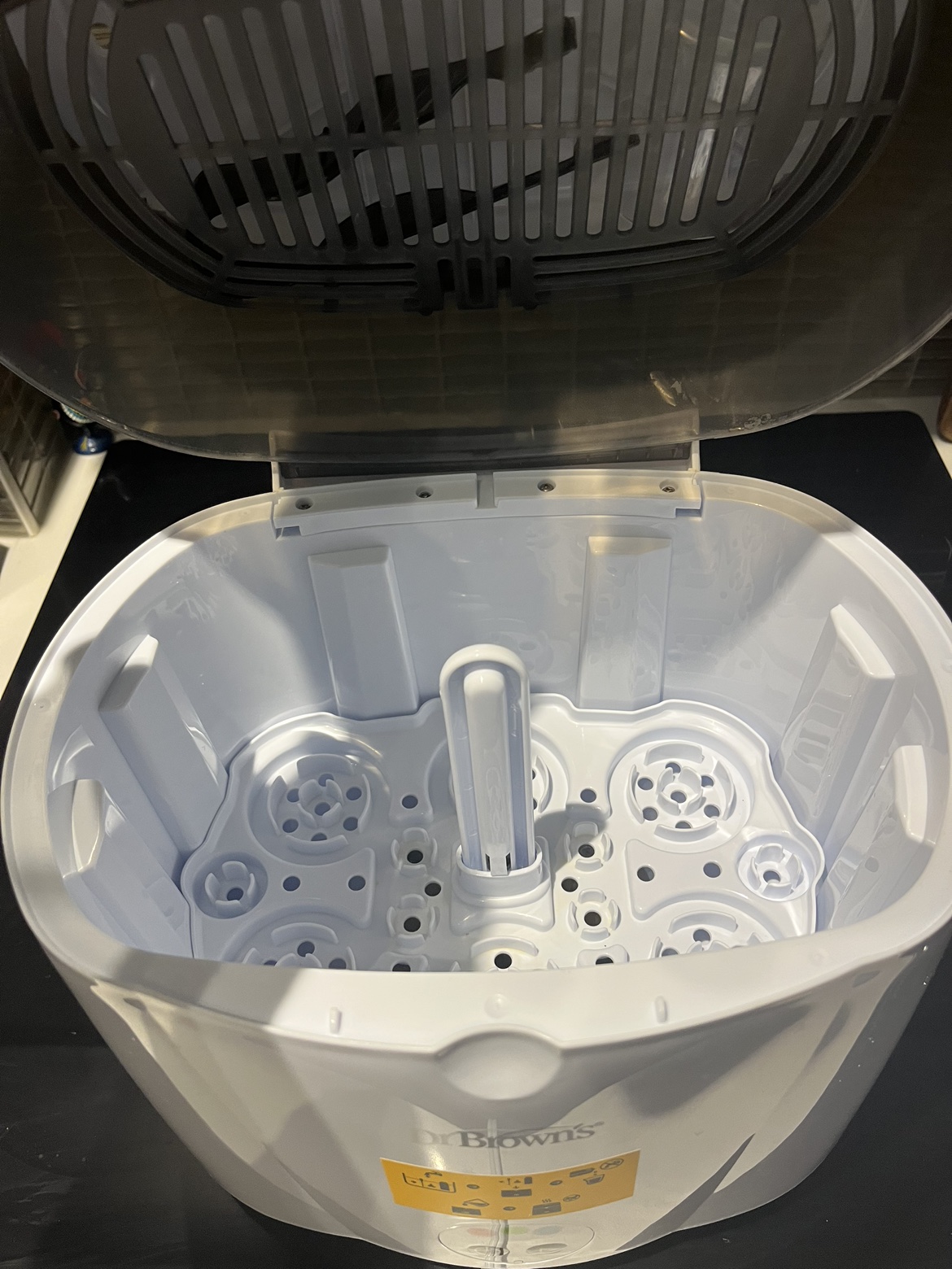 Baby bottle sterilizer - photo 2
