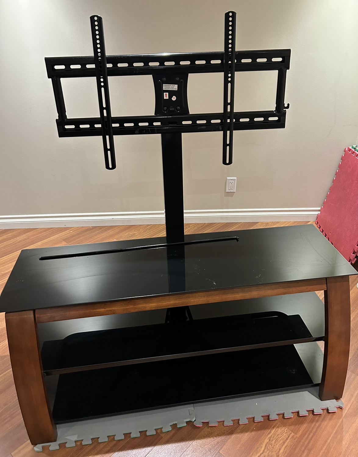 TV stand - photo 2