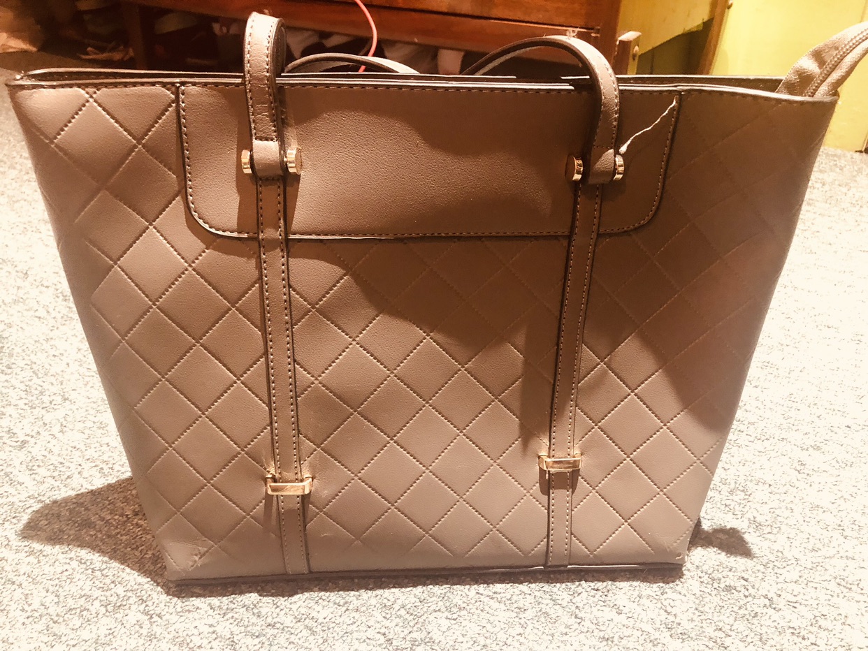 Light Gray Purse image indicator(2)