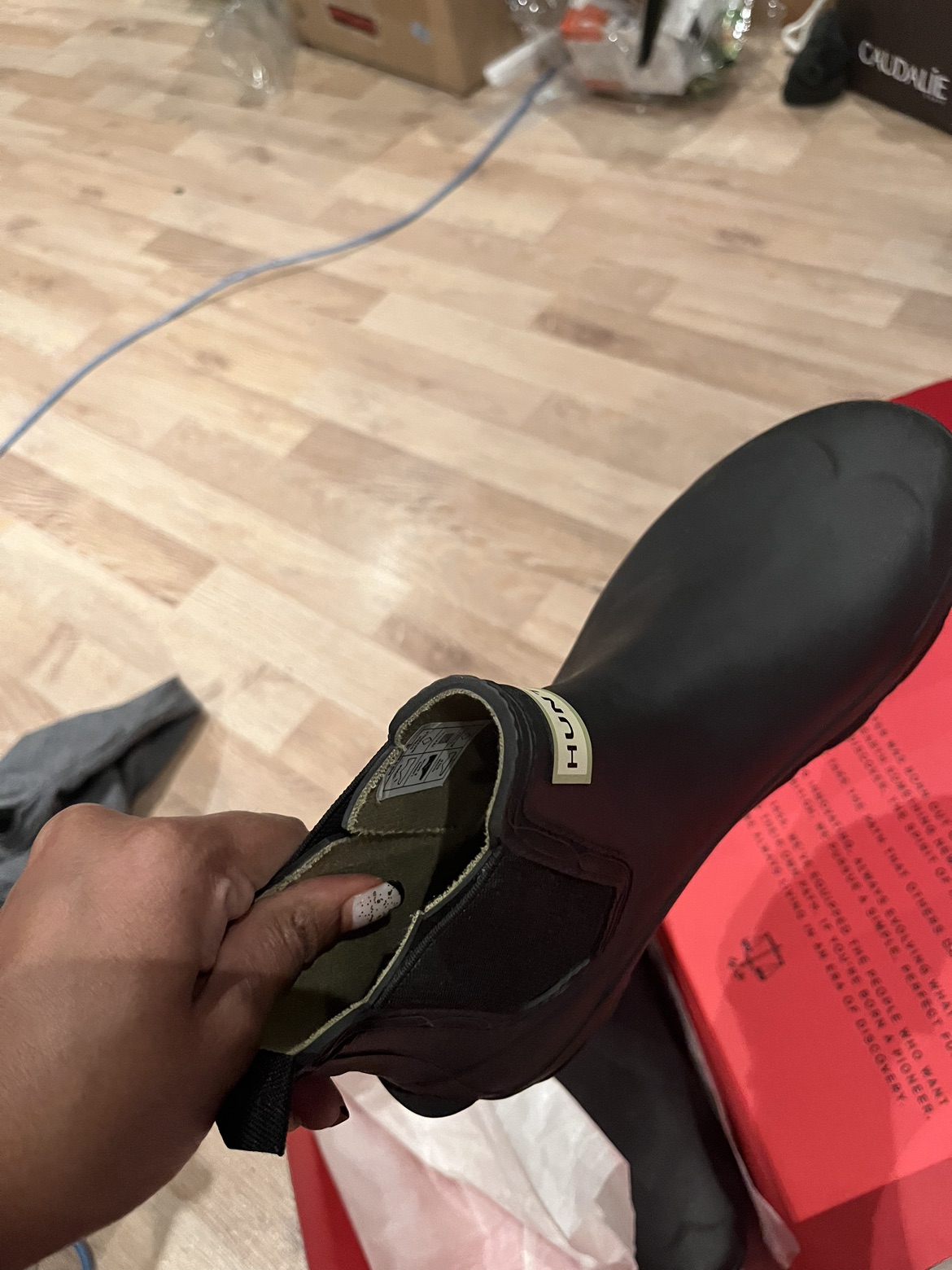 Hunter chelsea boots image indicator(2)