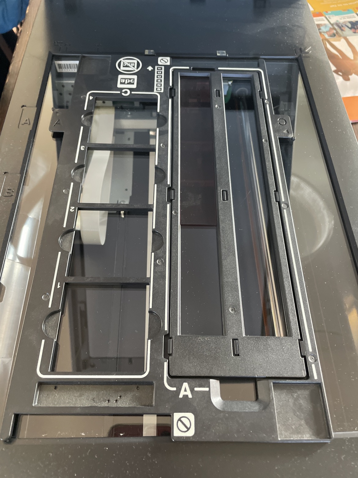 Epson desk scanner (Positivs and negatives)- free - photo 2