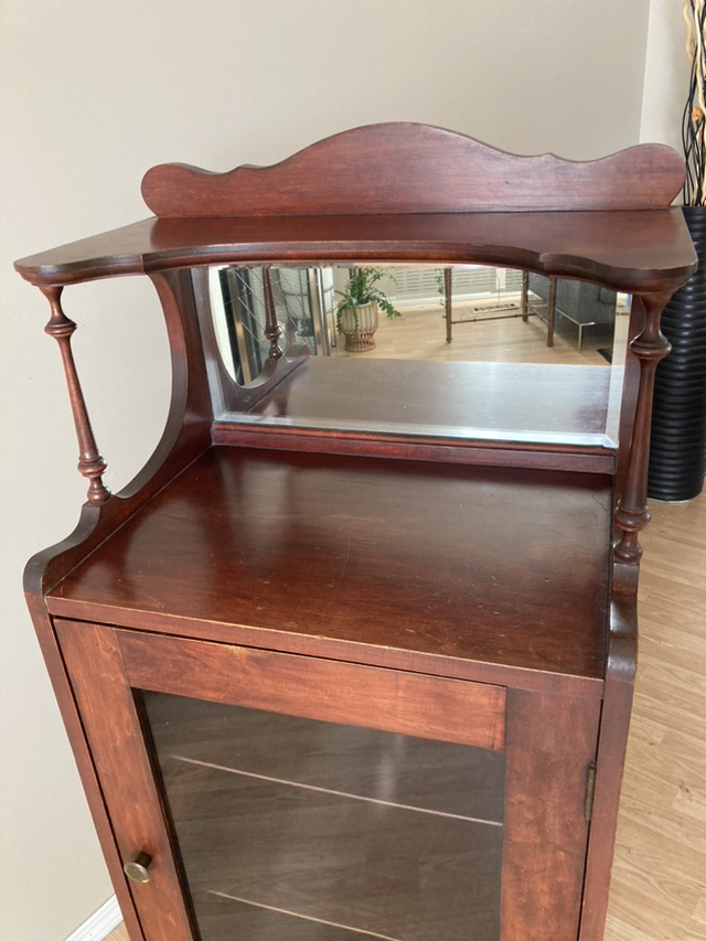 Vintage curio cabinet - photo 3