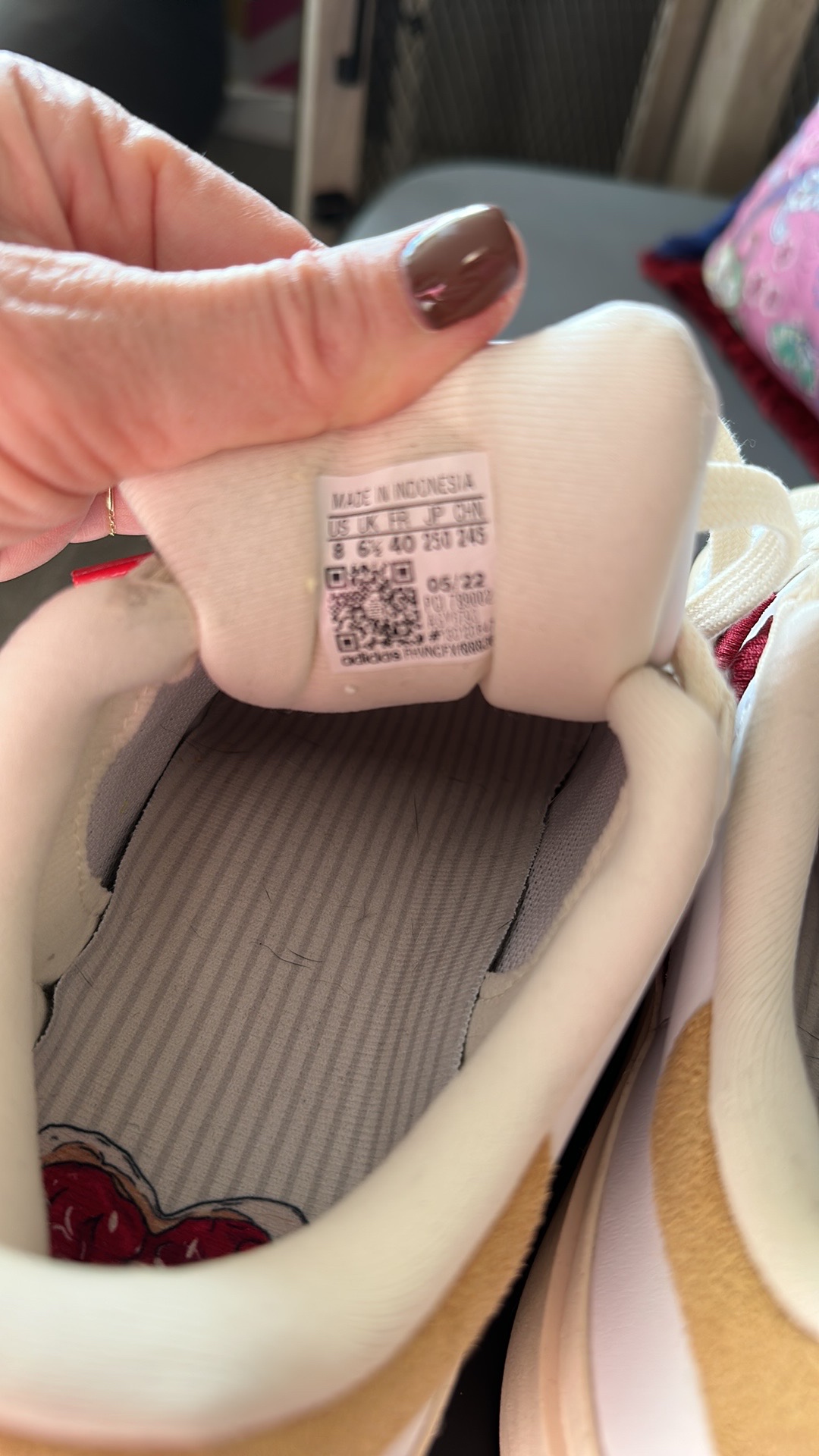 Like new Adidas ladies size 8 - photo 3