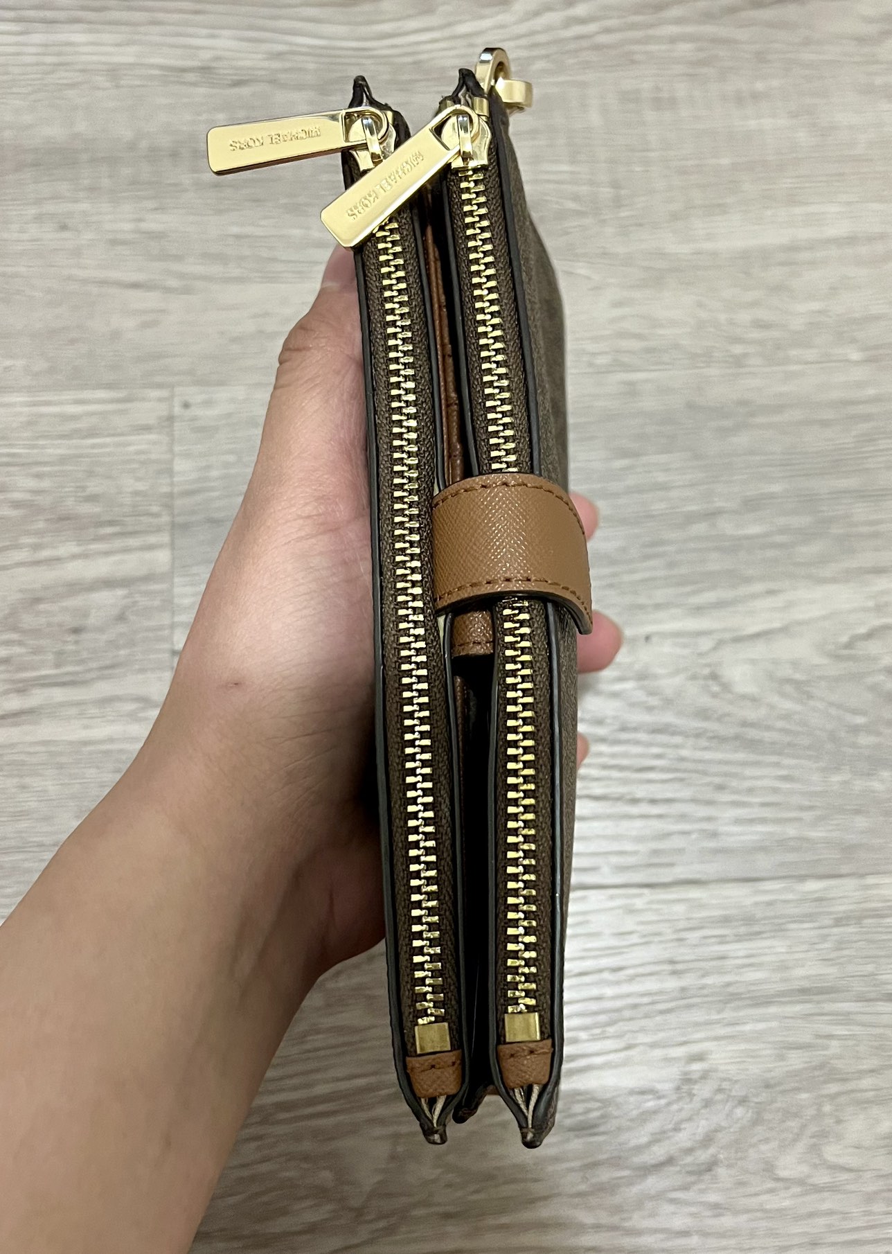 MOVING SALE!!! MK Wristlet and Bag (Different Price) Part 2 - photo 3