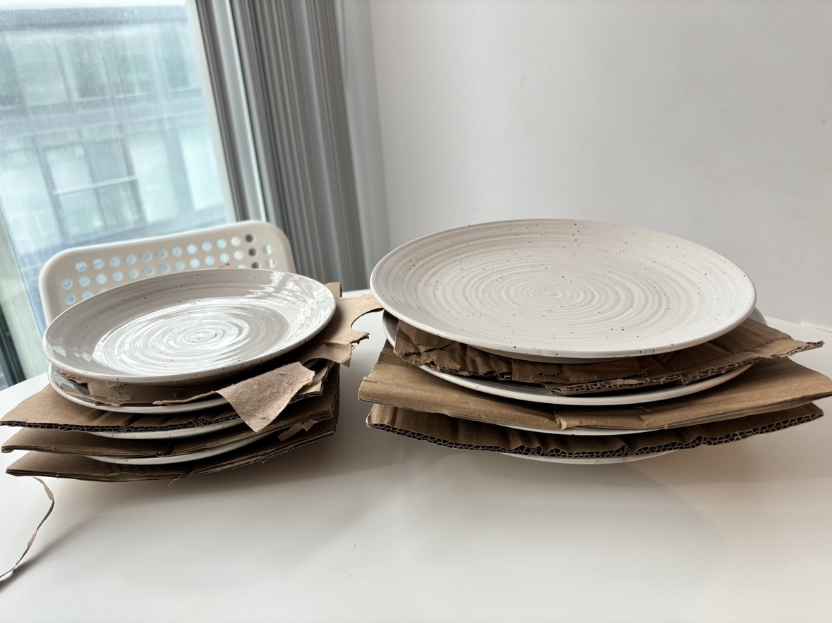 Plates - photo 2