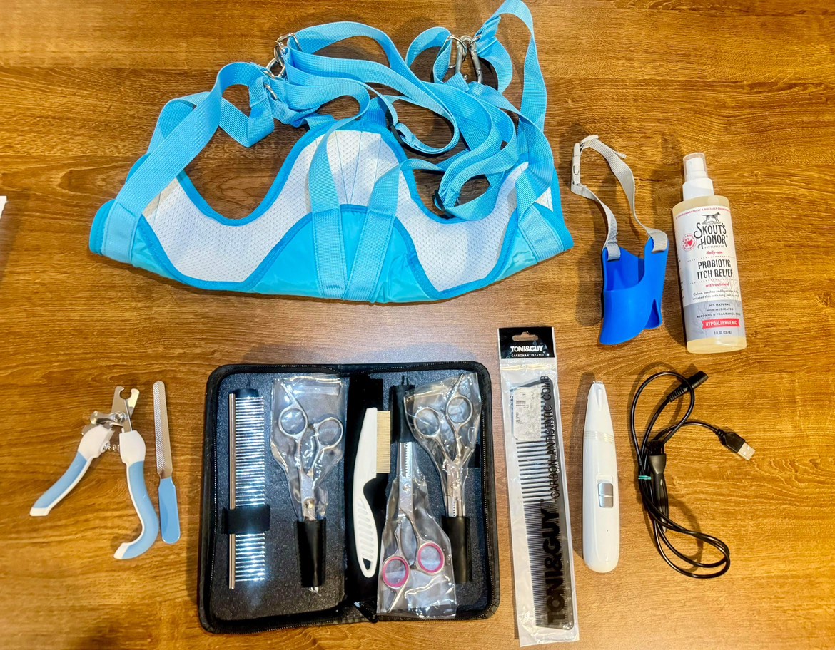 Pet Grooming Materials Bundle thumbnail