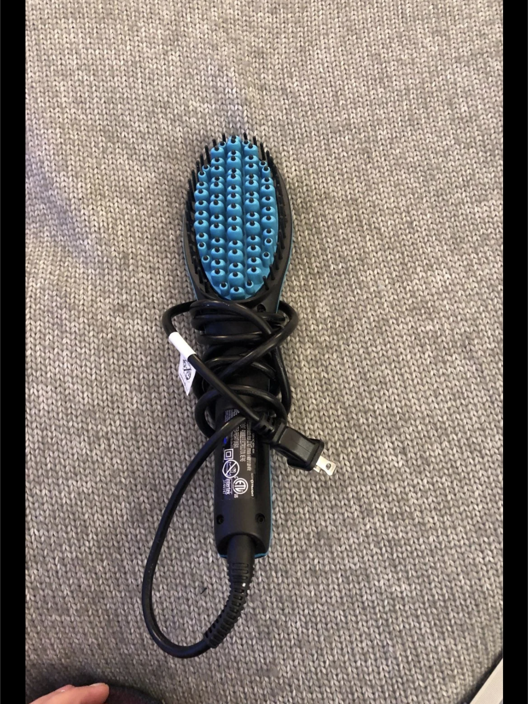 hair hot brush thumbnail