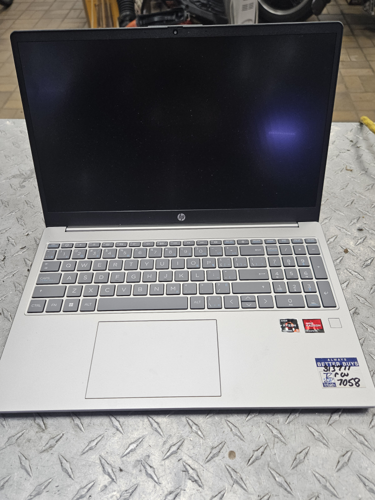 HP 15.6" Laptop (AMD Ryzen 5)
