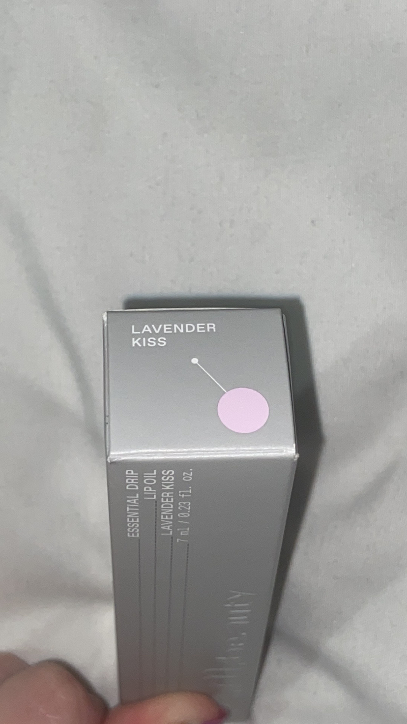 r.e.m. beauty essential drip lip oil shade lavender kiss image indicator(4)