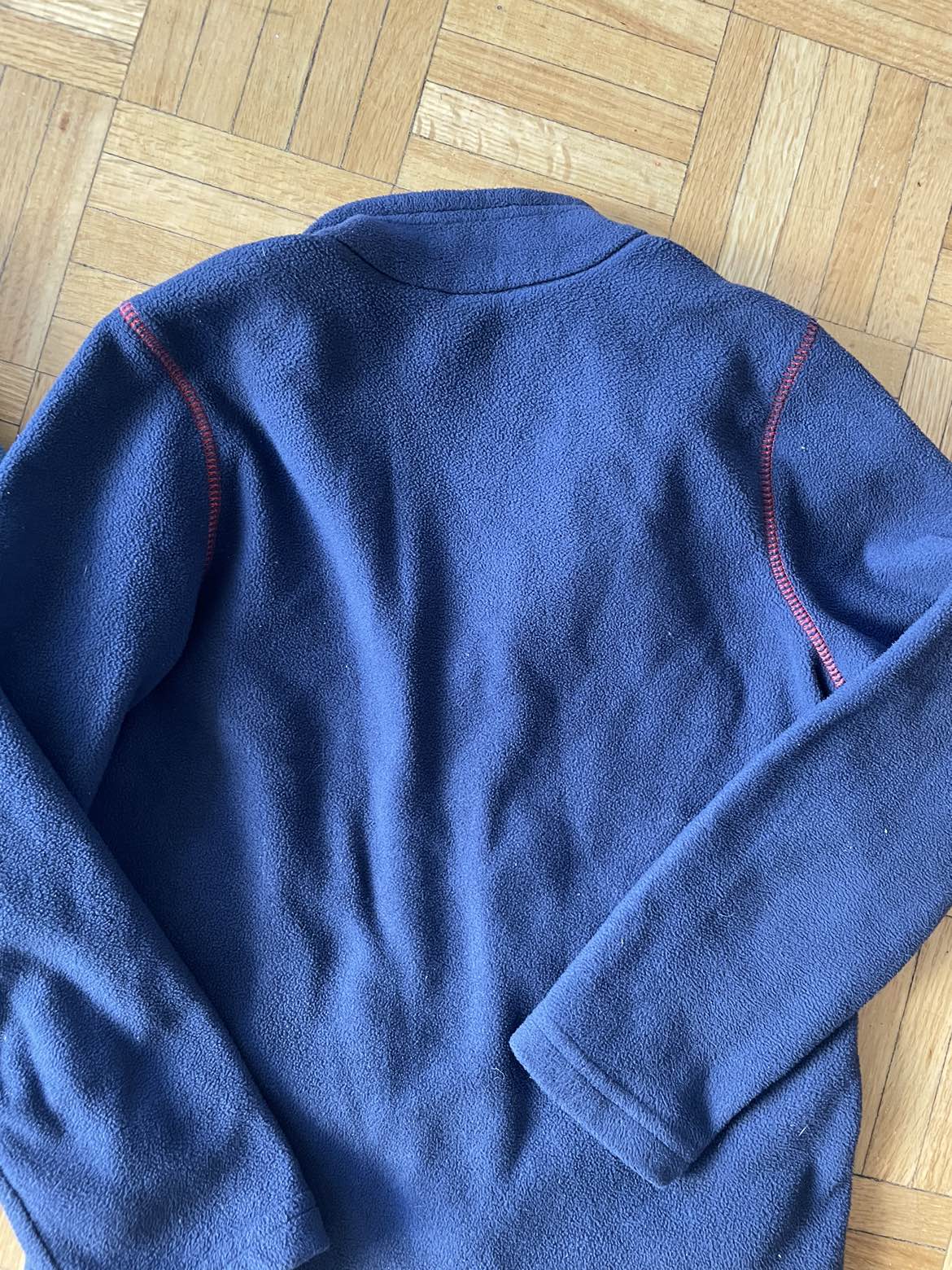 Two fleece jackets kids size 5-6 image indicator(8)