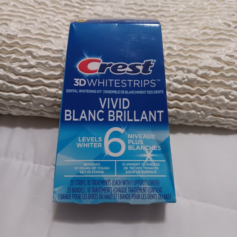 Crest 3D White Teeth Whitening  thumbnail
