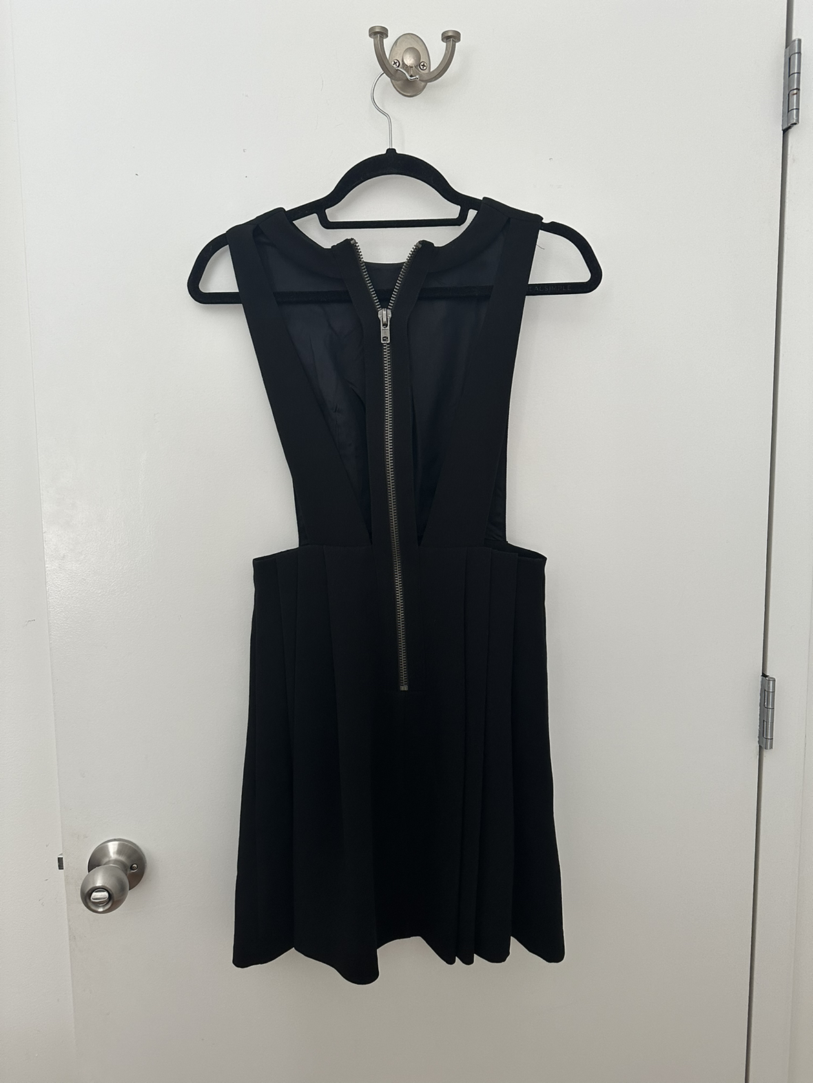 BCBG dress size 4 - photo 2