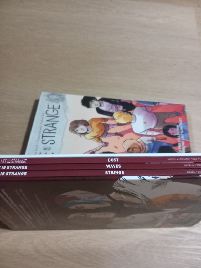 Life is Strange Comics (Volume 1 to 6 Bundle) - photo 3