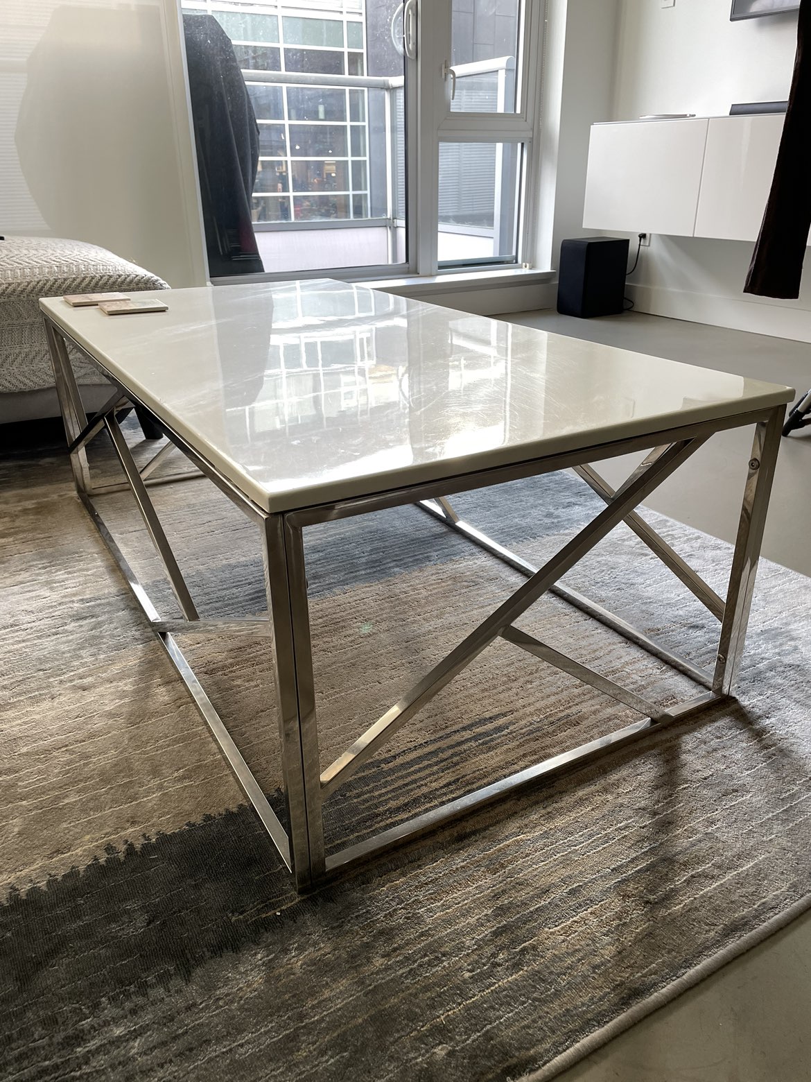 Marble coffee table with silver base