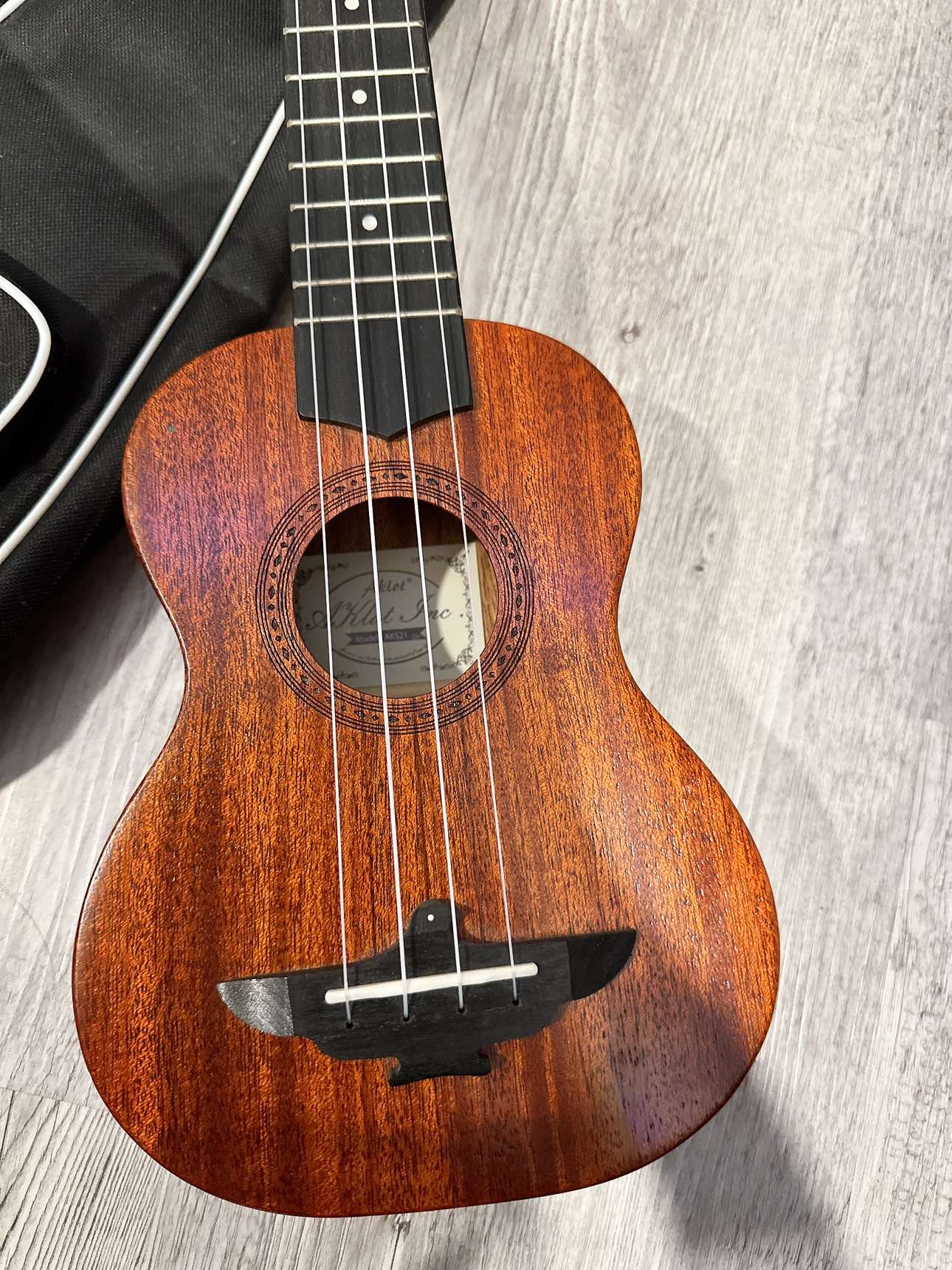 Aklot ukulele - photo 2