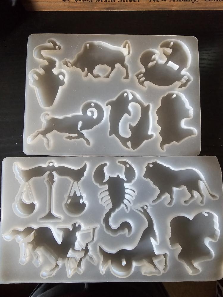 zodiac keychain resin molds. thumbnail