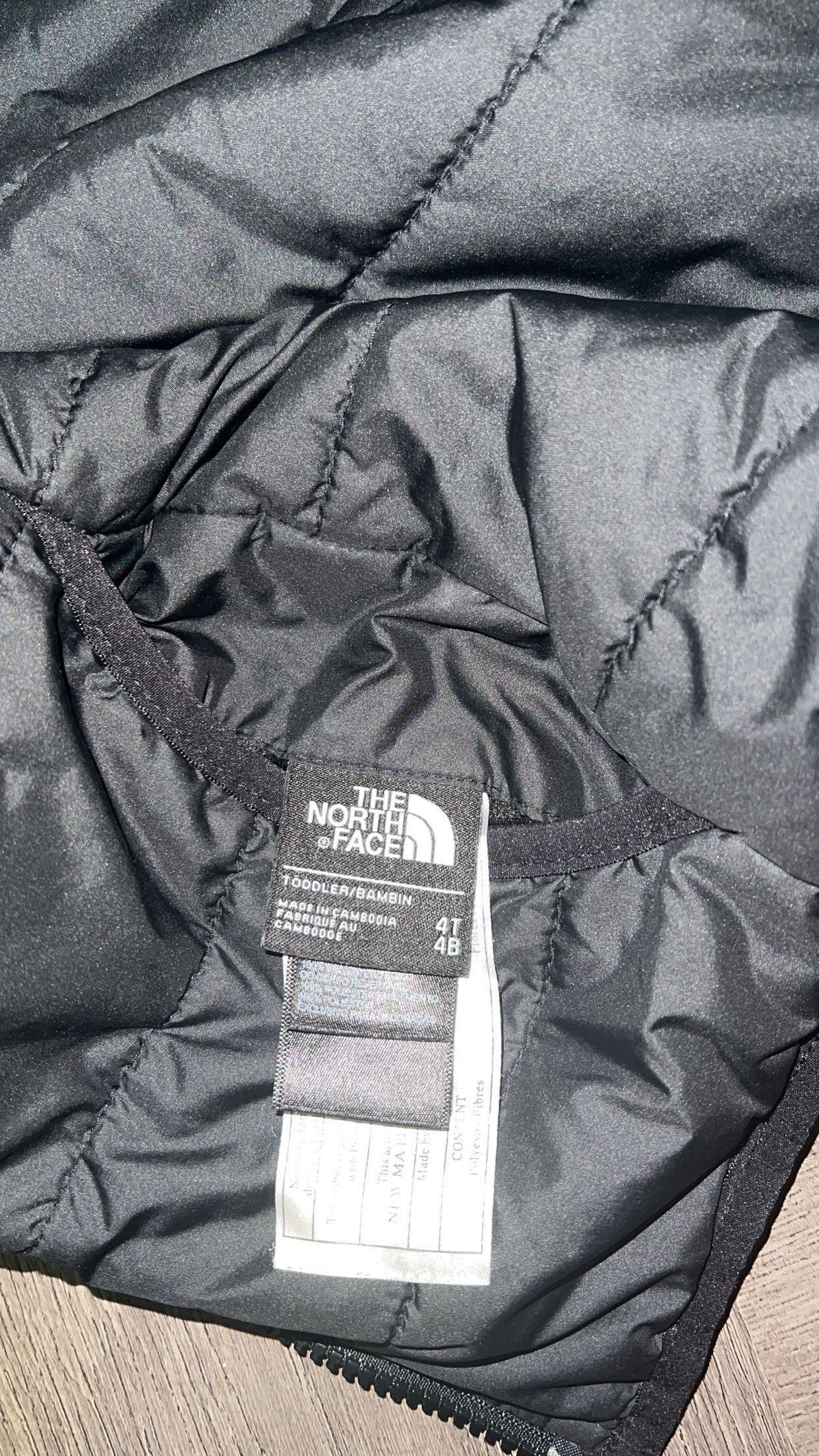 The north face reversible  jacket image indicator(3)