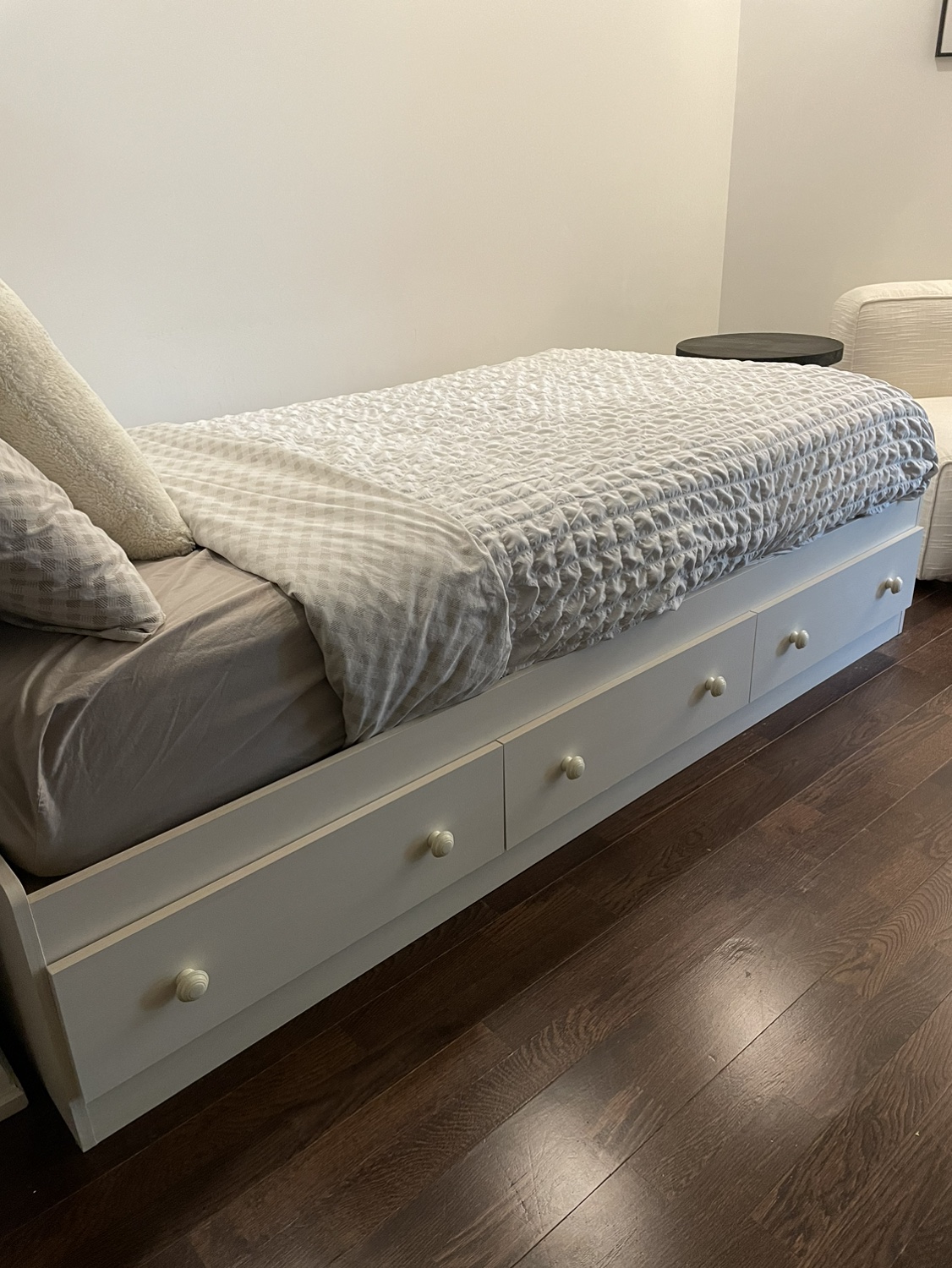 Bed frame Twin with Drawers - photo 4
