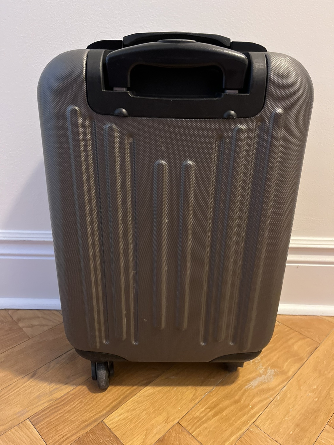 Carryon and Medium Suitcase image indicator(6)