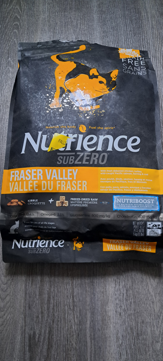 Nutrience cat food