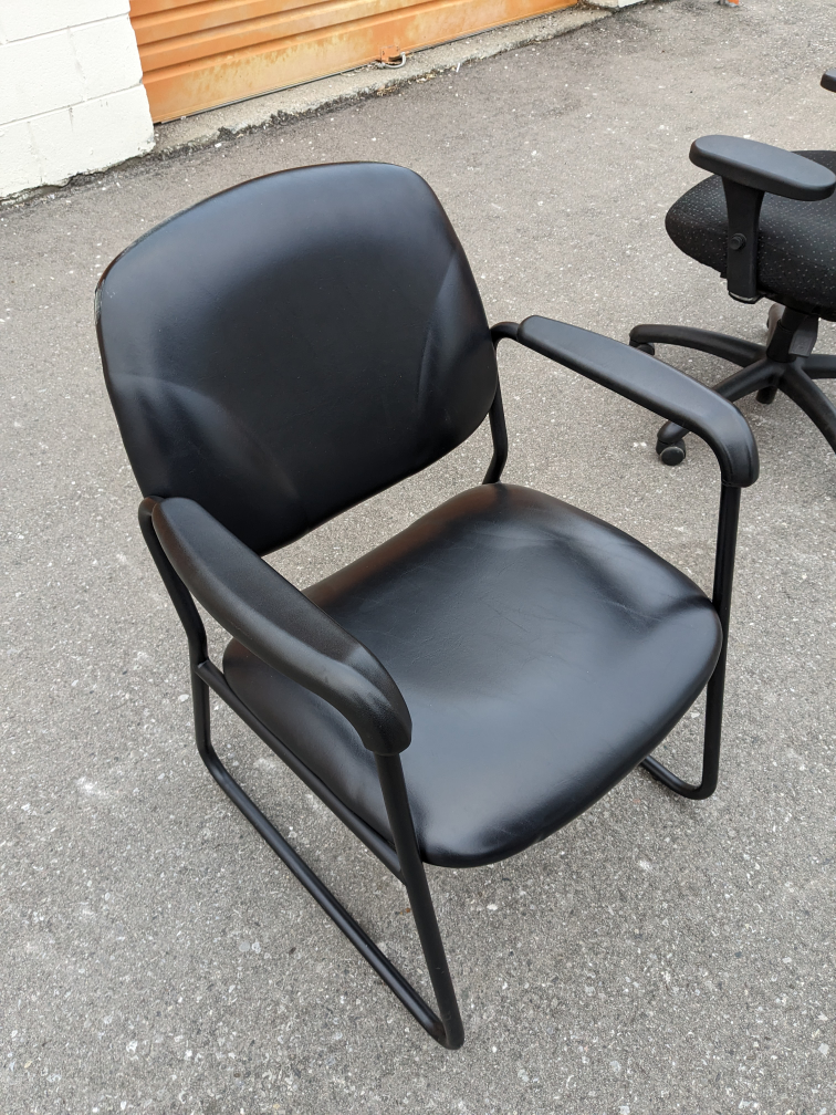 Global Solo leather visitor chairs - photo 3