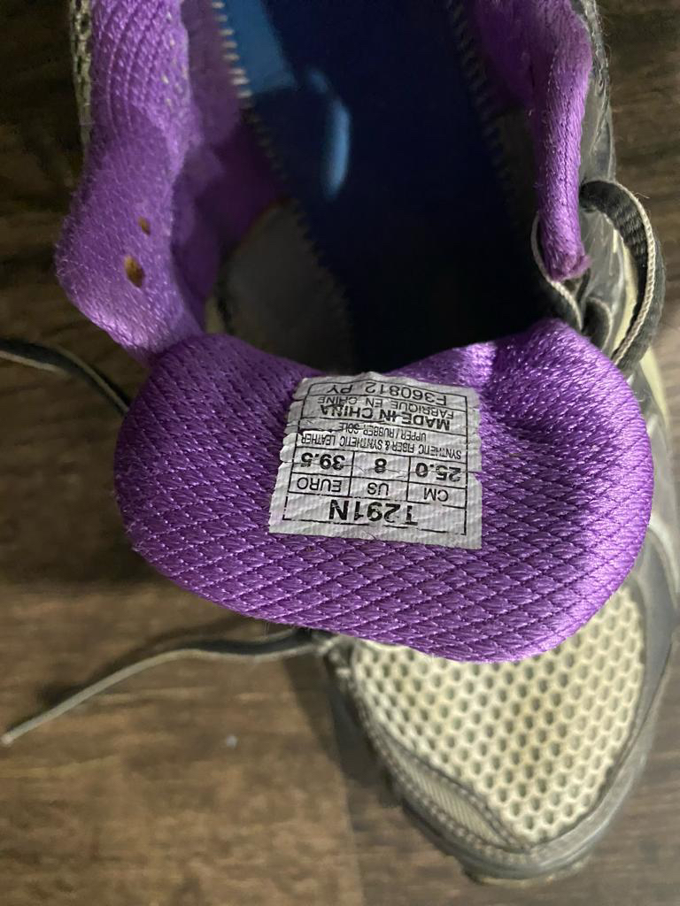 ASICS shoes - size 8 image indicator(2)