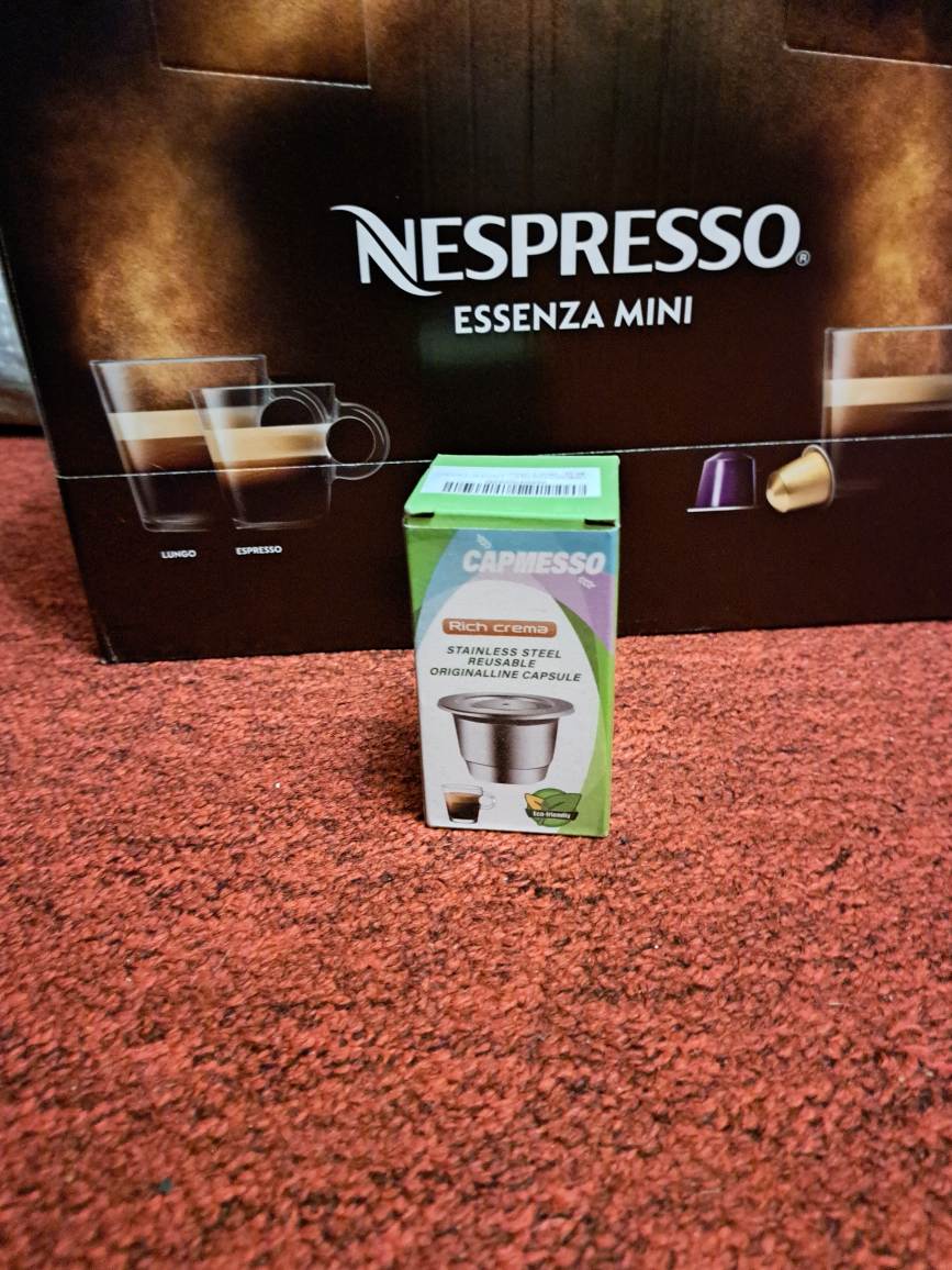 [Brand new in box] Nespresso Essenza mini + reusable capsule image indicator(5)