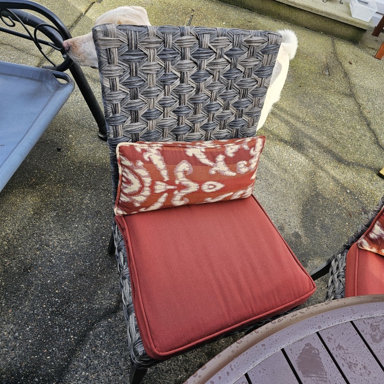 patio set.