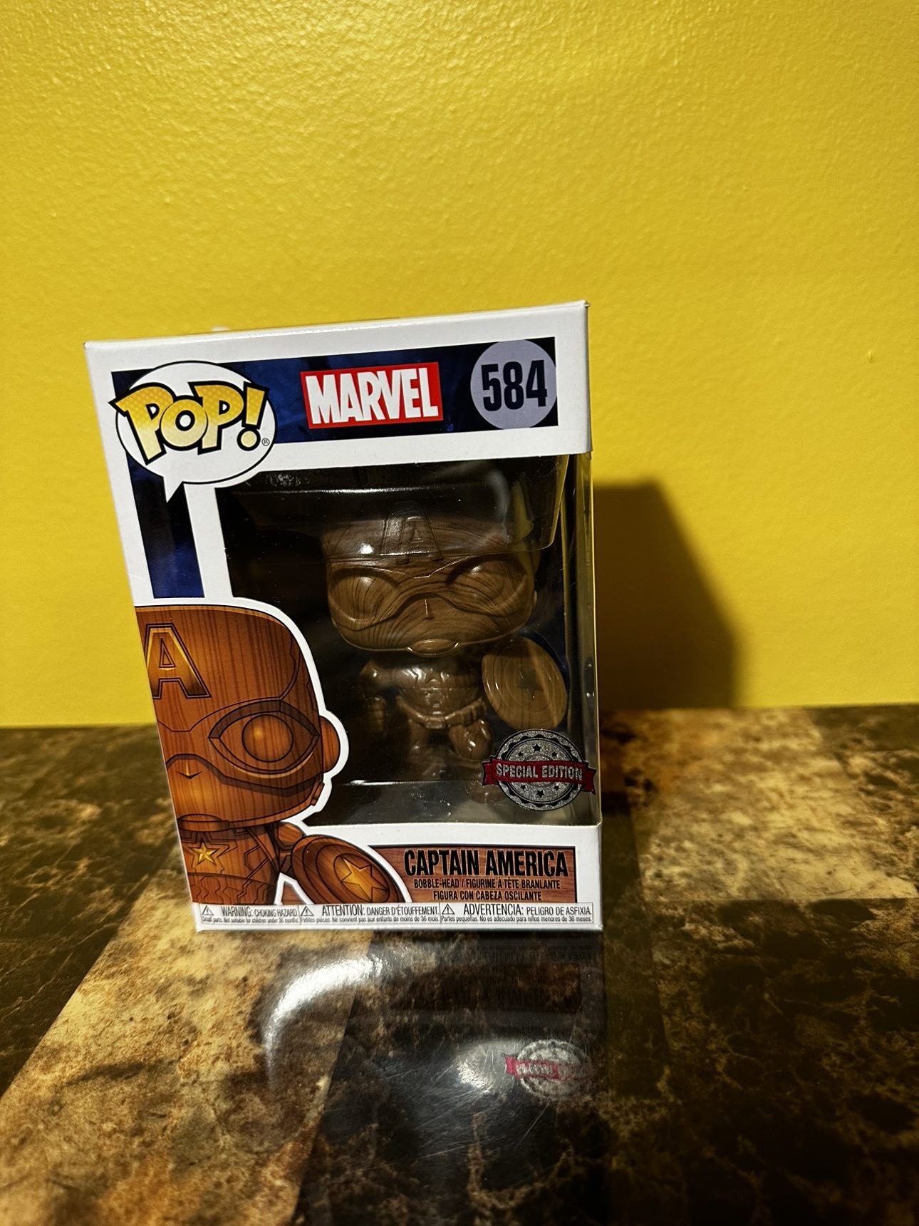 funko pop Capitan America(wood look)