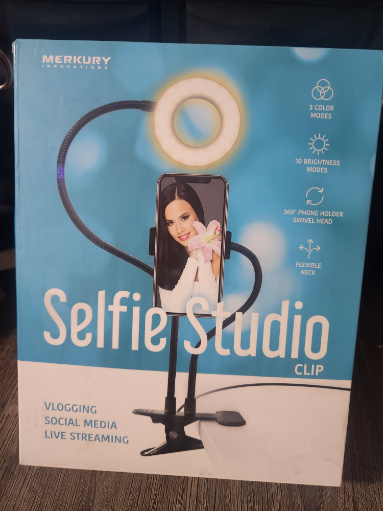 MERKURY selfie studio clip thumbnail