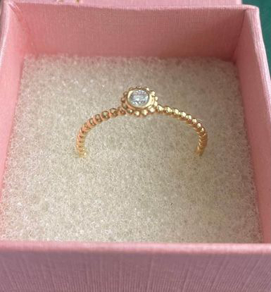 18k Diamond ring 0.08