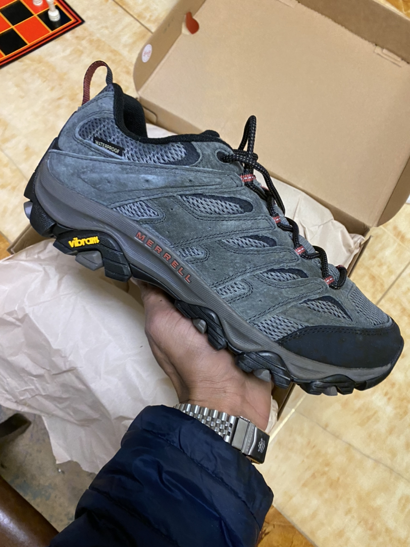 Merrel brand new in box moab 3 waterproof hiking shoes image indicator(2)