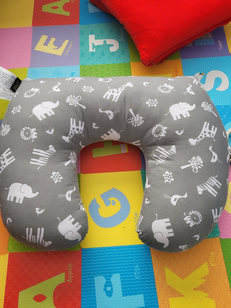 Jolly Jumper nursing pillow thumbnail