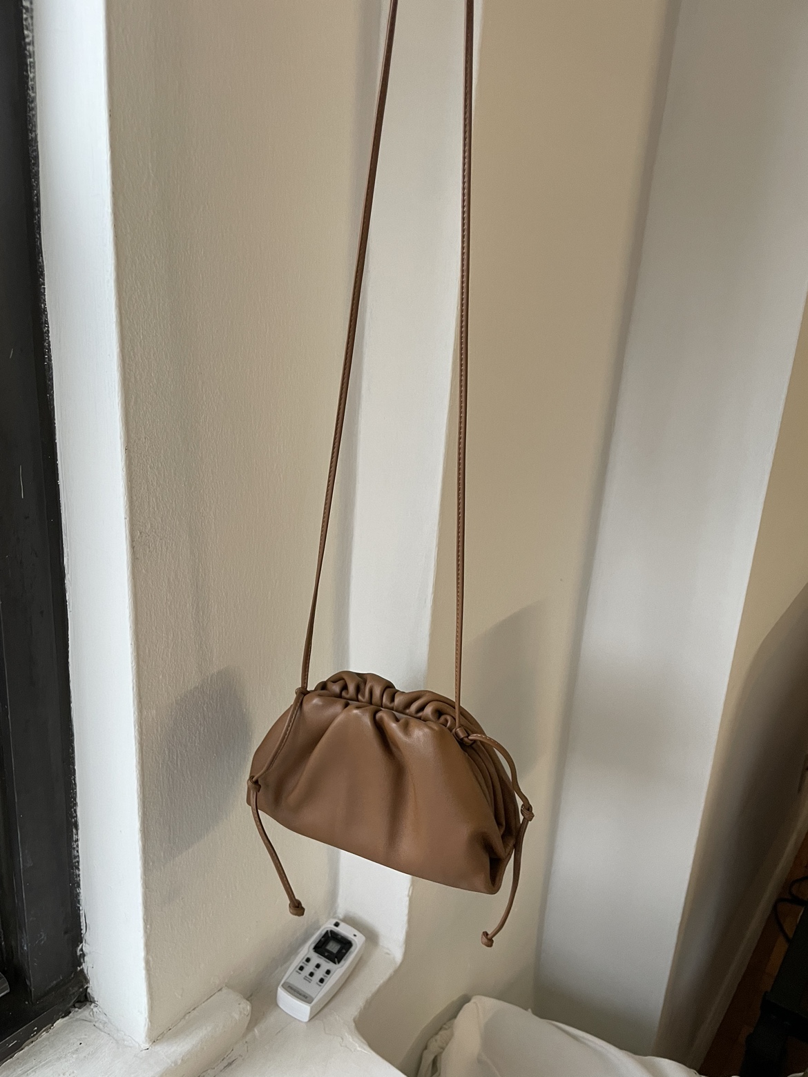 Bottega tan caramel leather pouch bag - photo 4