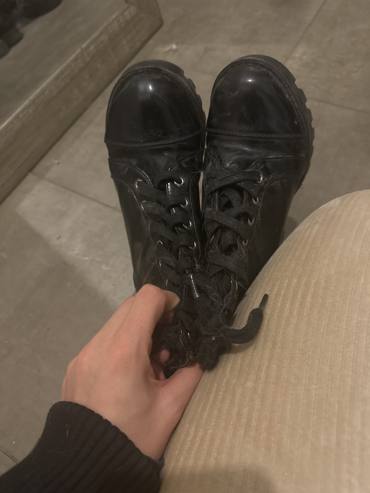 Black boot heels image indicator(3)