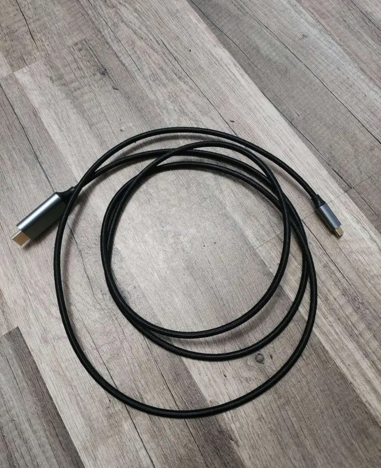 Hdmi to type c cable - photo 2