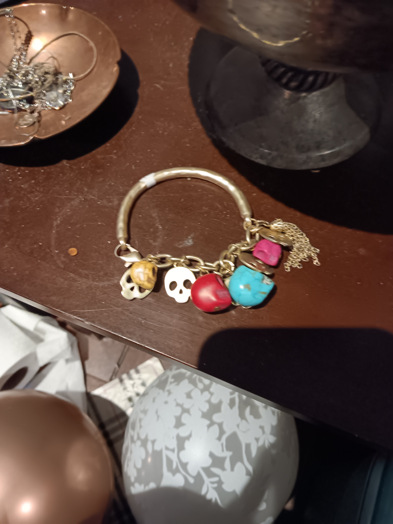 SKULL BRACLET thumbnail