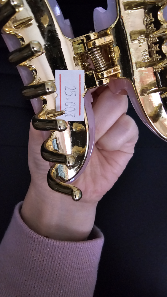 pink hair claw 🥕 image indicator(4)