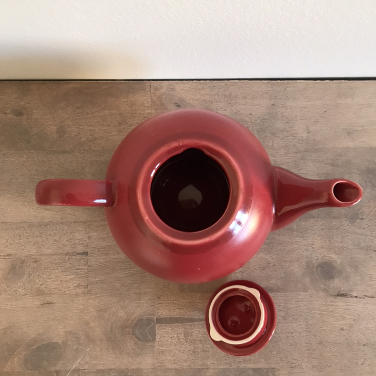 Red teapot #freecycle - photo 3