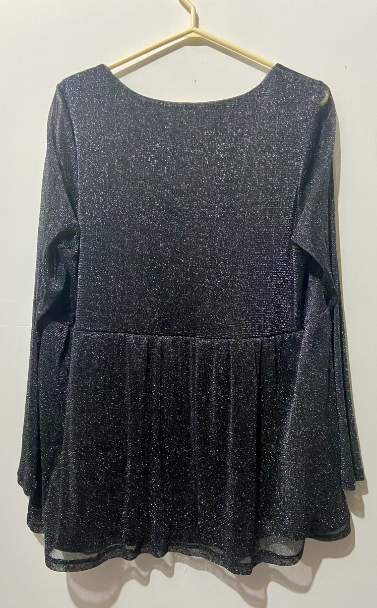 Black sparkly top 1X image indicator(3)