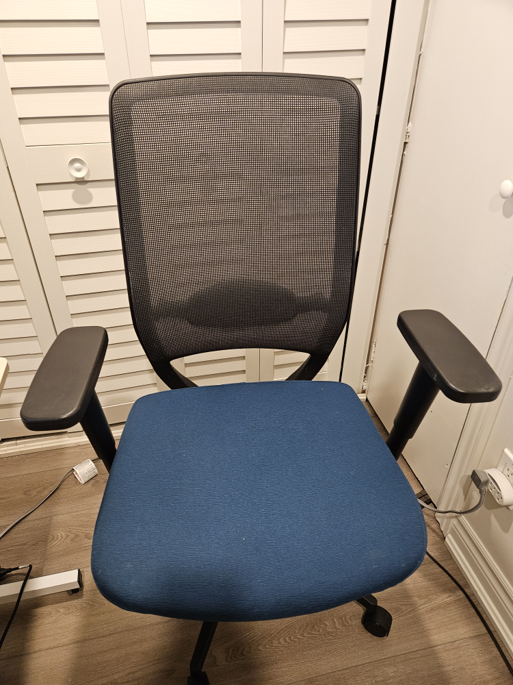 Office swivel ergonomic chair