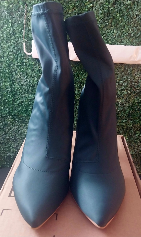 Cape Robbin Excellence Clear Heel Pointy Toe Chunky Ankle Boots image indicator(2)