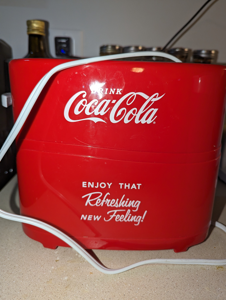 nostalgia Coca Cola hotdog and bun toaster - photo 2