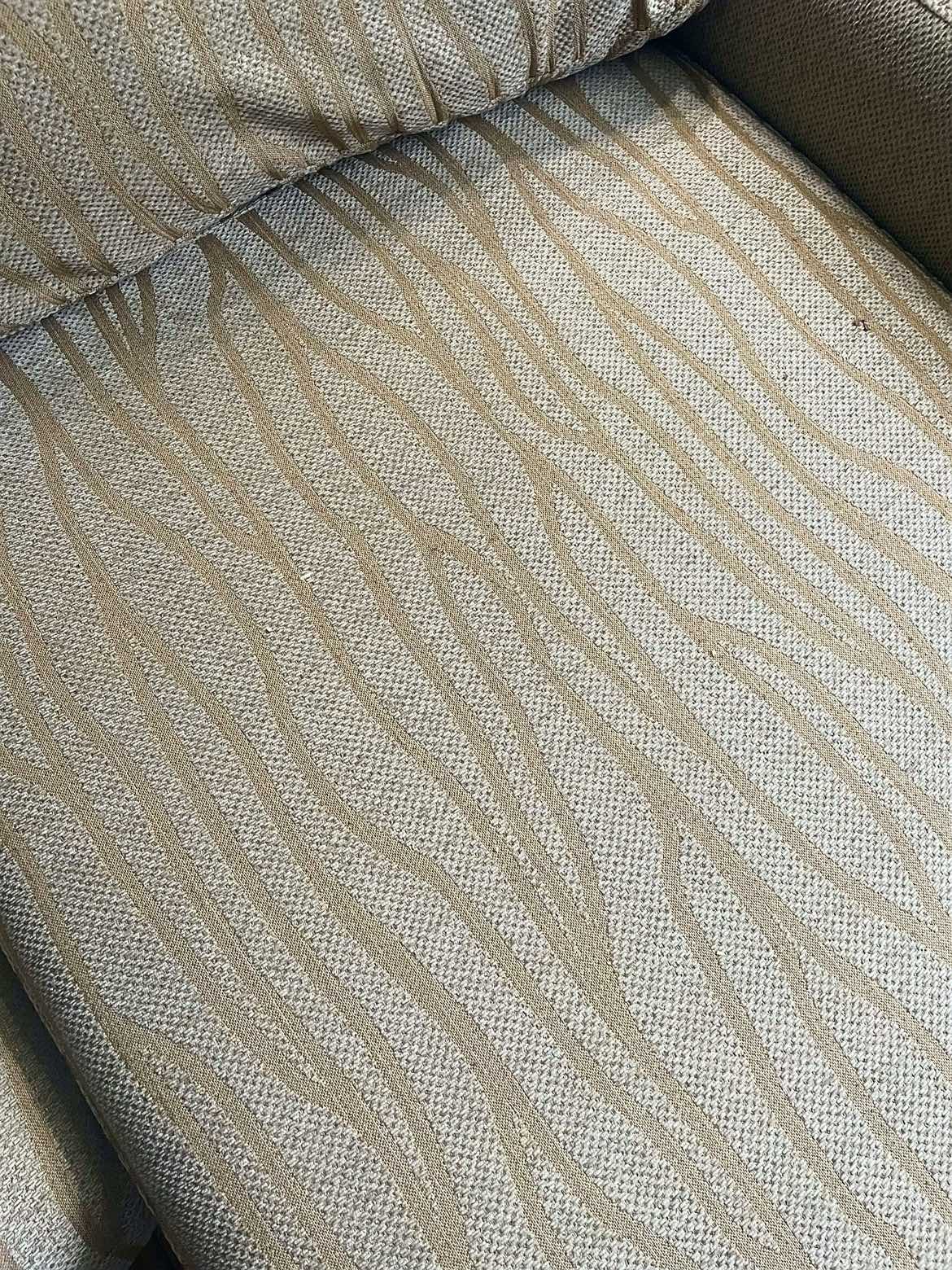 URGENT MUST GO European sectional sofa - photo 3