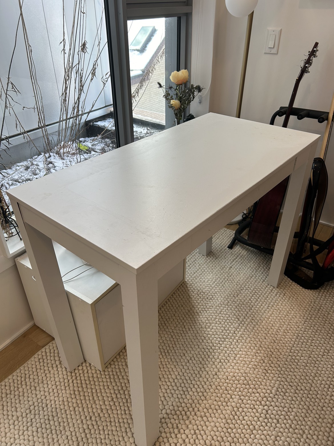 White desk thumbnail